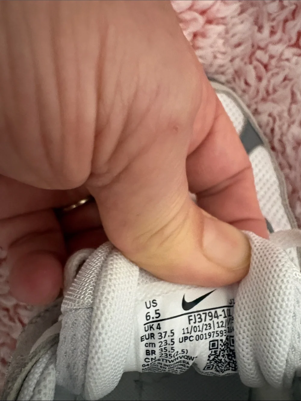 Nike Women’s White and Gray Mesh Sneakers